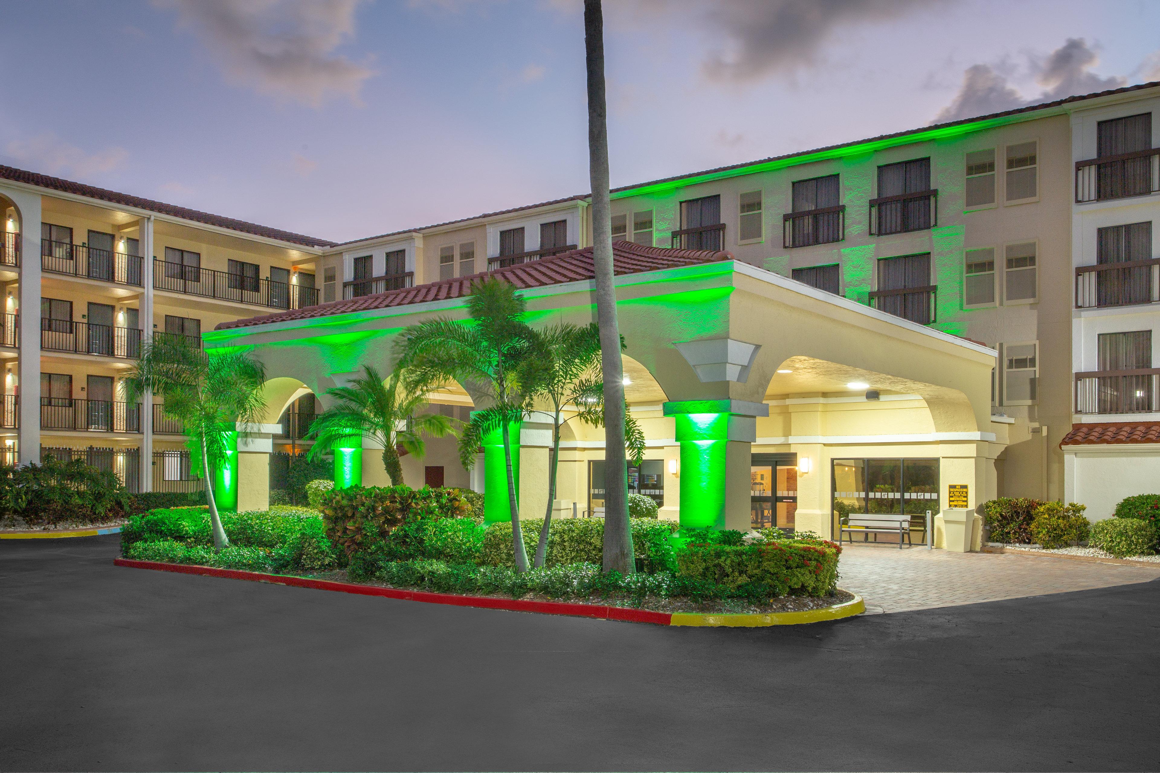 Holiday Inn & Suites Boca Raton - North Exteriér fotografie