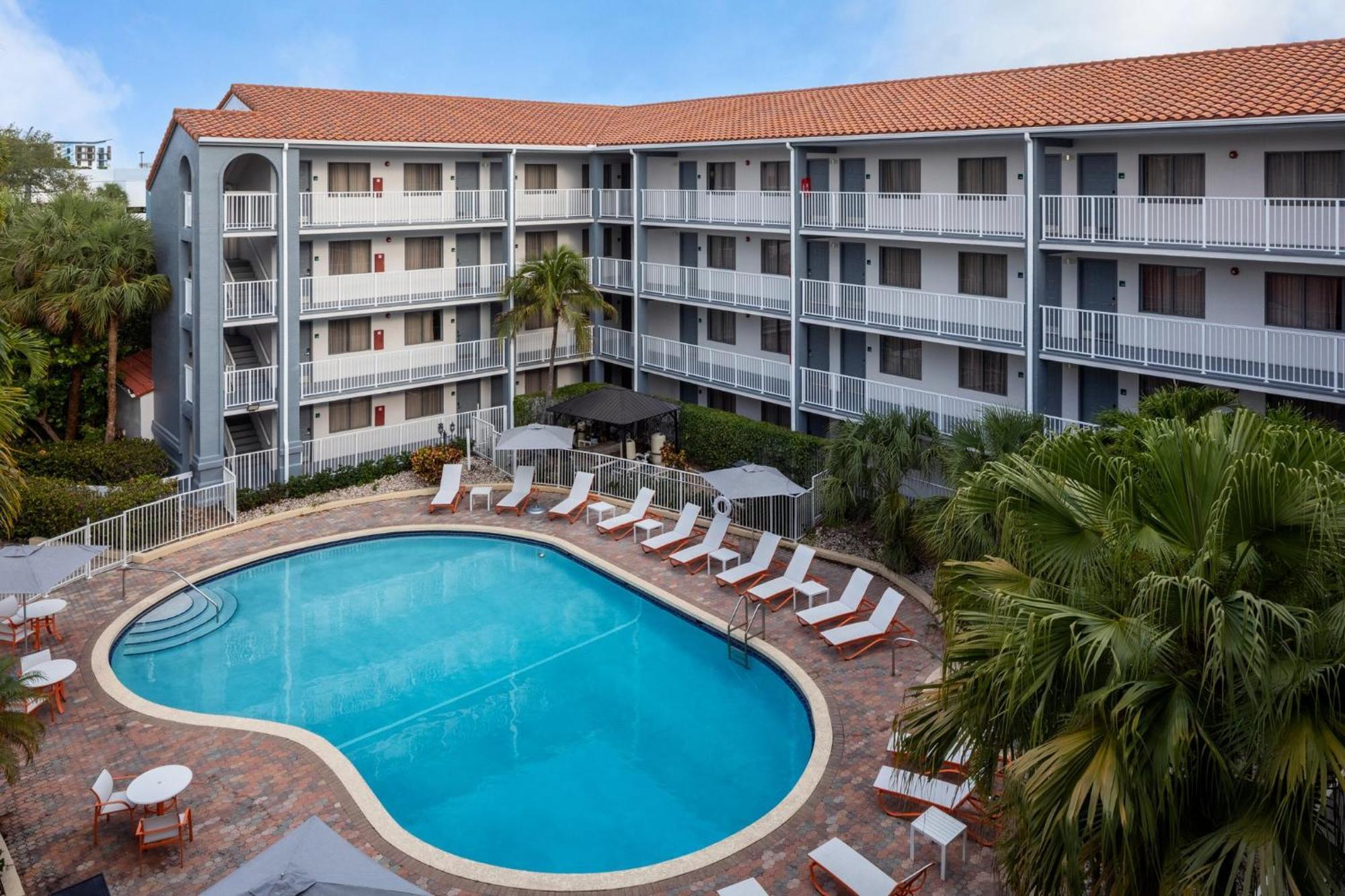 Holiday Inn & Suites Boca Raton - North Exteriér fotografie