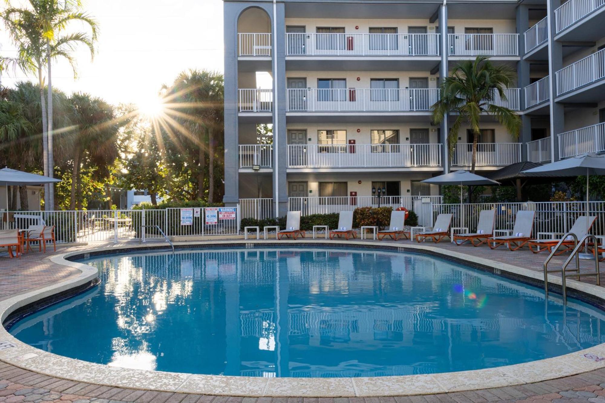 Holiday Inn & Suites Boca Raton - North Exteriér fotografie